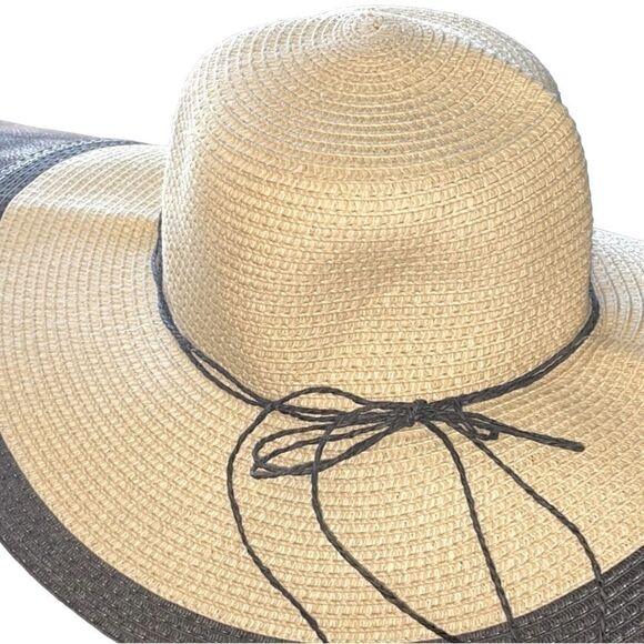 Floppy Sun Hat  - Picture 8 of 9